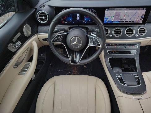 Certified 2022 Mercedes-Benz E 350 Sedan image 17