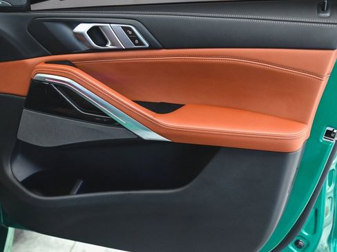 Used 2024 BMW X6 M60i image 12