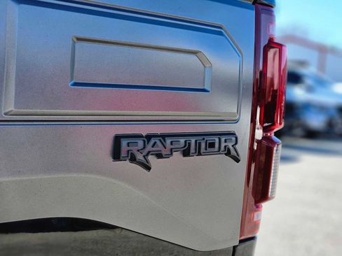 Used 2018 Ford F150 Raptor w/ Equipment Group 802A Luxury image 15