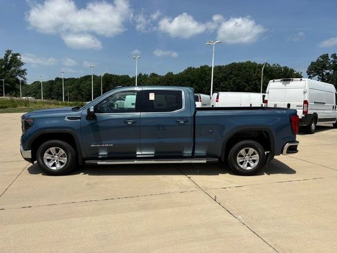 Used 2024 GMC Sierra 1500 SLE AWD/4WD image 3