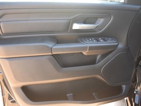 New 2026 RAM 1500 Express AWD/4WD image 12