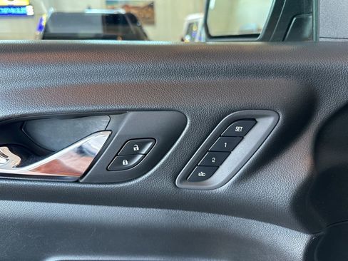 Used 2018 GMC Acadia Denali w/ Technology Package image 19