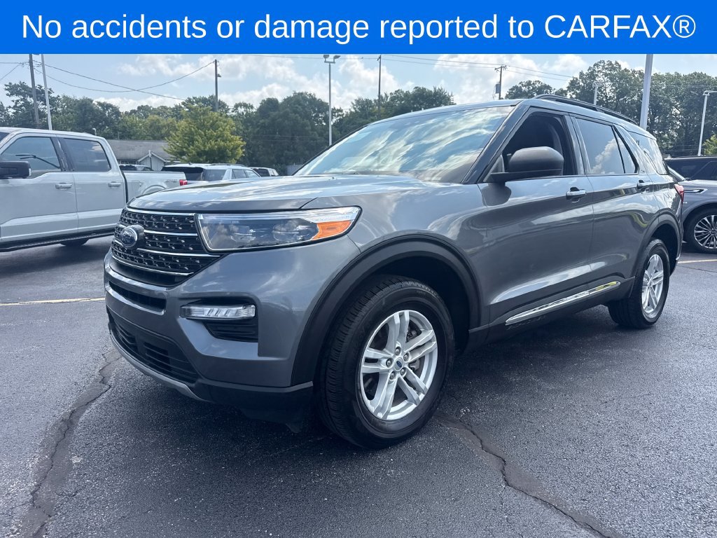 Used 2024 Ford Explorer XLT w/ Equipment Group 202A AWD/4WD image 2