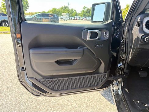 New 2026 Jeep Wrangler Unlimited Sport AWD/4WD image 15