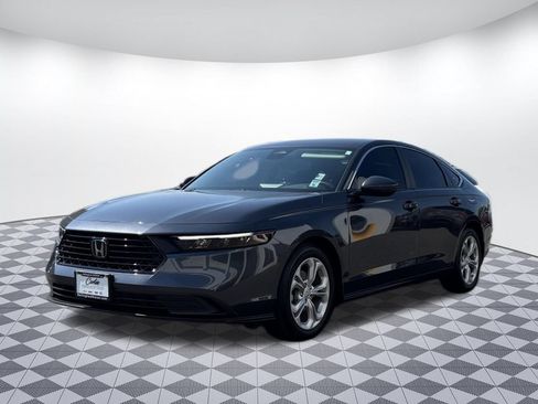 Used 2025 Honda Accord LX image 3