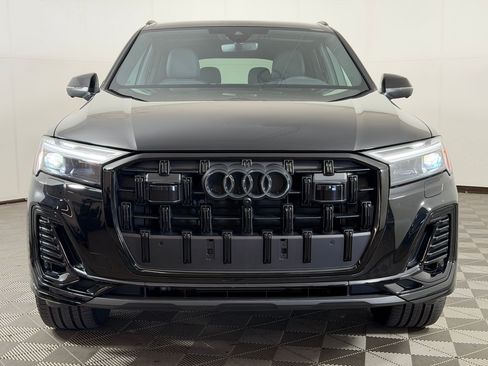 Used 2025 Audi Q7 2.0T Premium w/ Convenience Plus Package AWD/4WD image 6