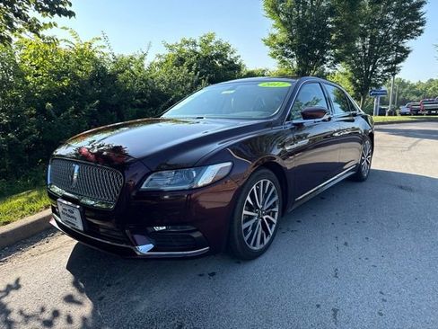 Used 2017 Lincoln Continental Select FWD image 4