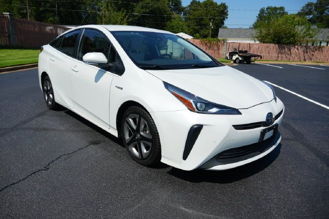 Used 2021 Toyota Prius Limited FWD image 1