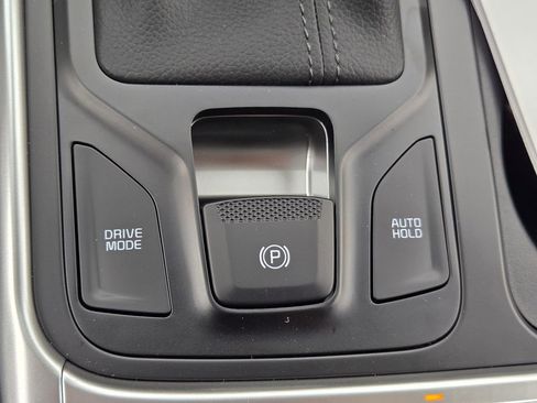 New 2026 Kia Carnival FWD image 33
