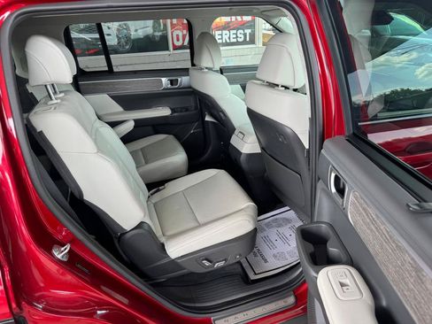Used 2024 Hyundai Santa Fe Calligraphy FWD image 17