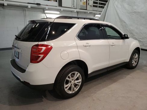 Used 2017 Chevrolet Equinox LT w/ Convenience Package AWD/4WD image 6