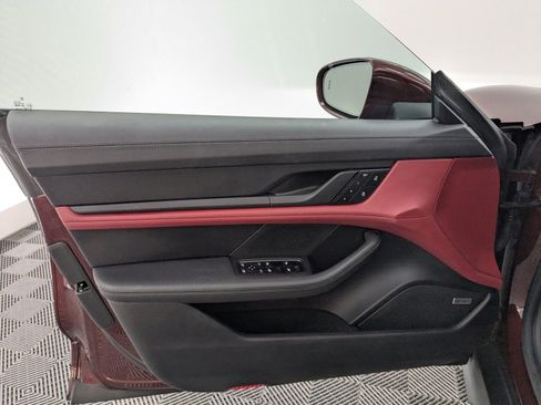 Certified 2022 Porsche Taycan 4 Cross Turismo image 13