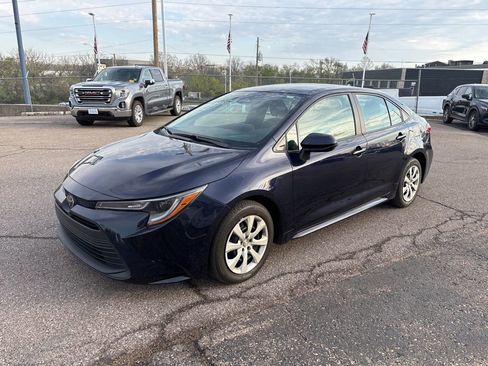Used 2024 Toyota Corolla LE image 3
