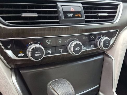 Used 2020 Honda Accord EX image 18