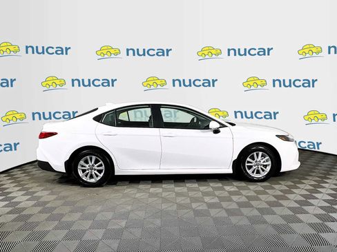 Used 2025 Toyota Camry LE AWD/4WD image 8