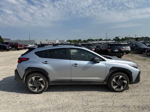 Used 2024 Subaru Crosstrek 2.5i Limited AWD/4WD image 9