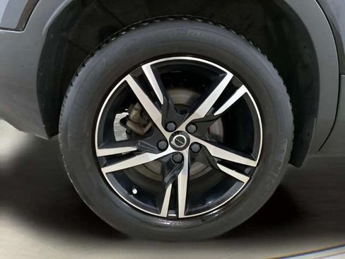 Used 2023 Volvo XC40 B4 Core w/ Convenience Package FWD image 94
