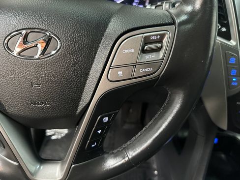 Used 2017 Hyundai Santa Fe Limited AWD/4WD image 16