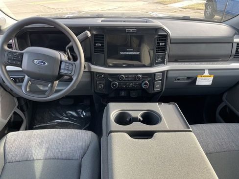 New 2026 Ford F450 XLT w/ XLT Premium Package image 3