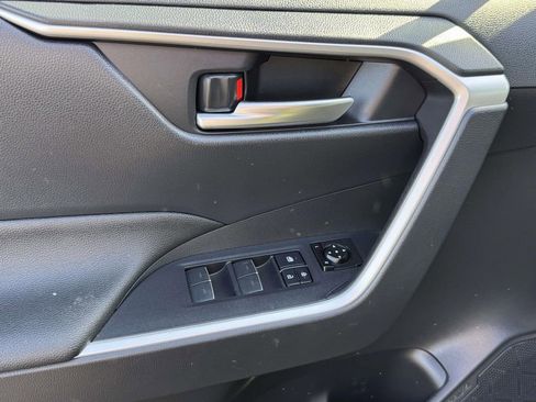 Used 2024 Toyota RAV4 SE w/ Weather & Moonroof Package AWD/4WD image 17