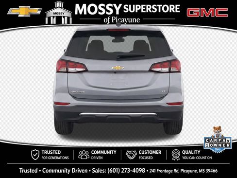 Used 2023 Chevrolet Equinox LT w/ Driver Convenience Package FWD image 8