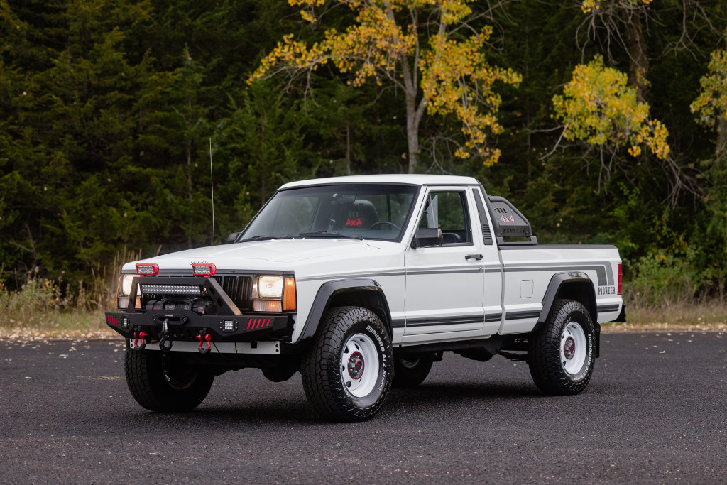 Used 1988 Jeep Comanche Pioneer AWD/4WD image 10