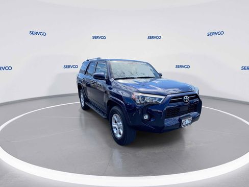 Used 2023 Toyota 4Runner SR5 AWD/4WD image 2
