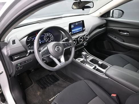 Used 2023 Nissan Sentra SV FWD image 12