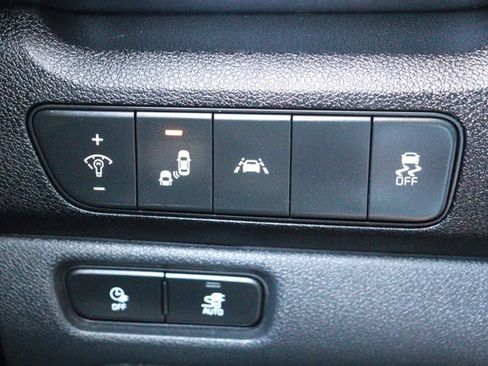 Used 2022 Kia Niro EX FWD image 27