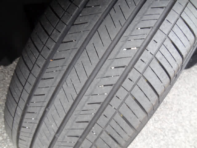 Certified 2025 Toyota Corolla Cross XLE FWD image 34