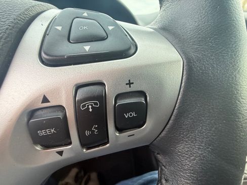 Used 2013 Ford Edge SEL image 18