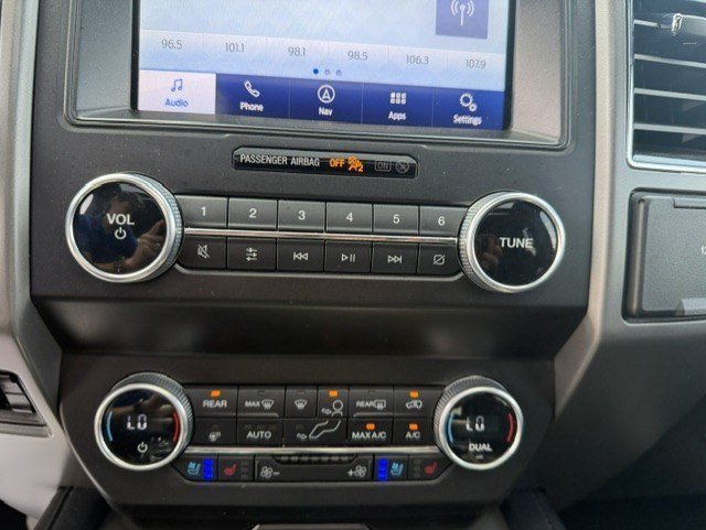 Used 2021 Ford Expedition XLT AWD/4WD image 24