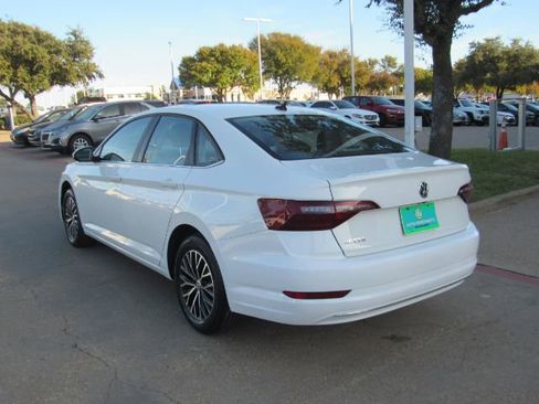 Used 2020 Volkswagen Jetta SE w/ SE Cold Weather Package image 10