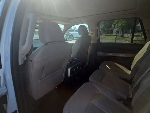 Used 2023 Ford Expedition Max Limited AWD/4WD image 12