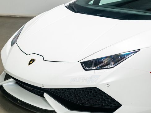 Used 2015 Lamborghini Huracan LP 610-4 image 30