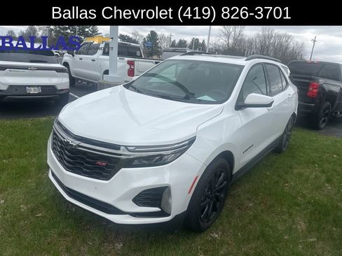 Used 2023 Chevrolet Equinox RS w/ LPO, Floor Liner Package image 1