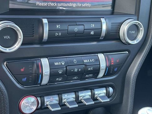 Used 2023 Ford Mustang Premium image 4