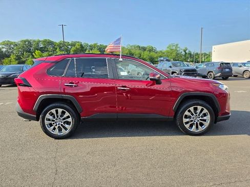 Used 2021 Toyota RAV4 Limited AWD/4WD image 8