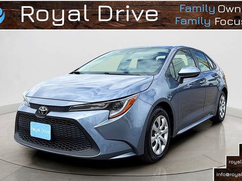 Used 2022 Toyota Corolla LE FWD image 1