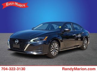 Used 2025 Nissan Altima 2.5 SV FWD video 1