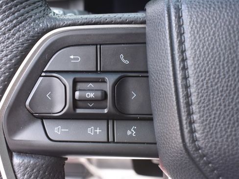 Used 2024 Toyota Tacoma TRD Off-Road w/ TRD Off Road Premium Package AWD/4WD image 21