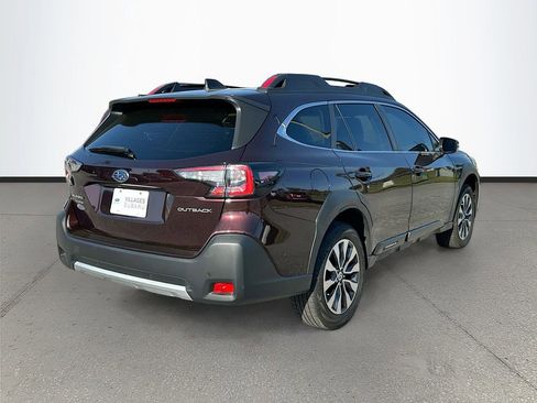 Used 2023 Subaru Outback Limited image 7