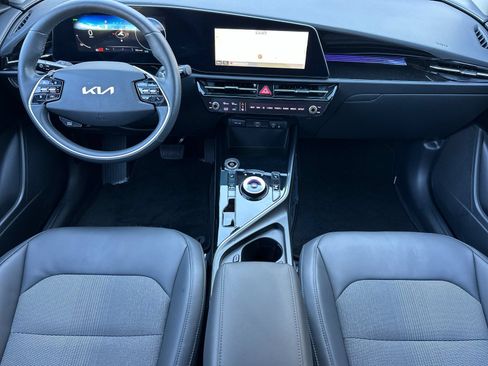 Used 2023 Kia Niro Wind w/ Wind Preserve Package FWD image 12