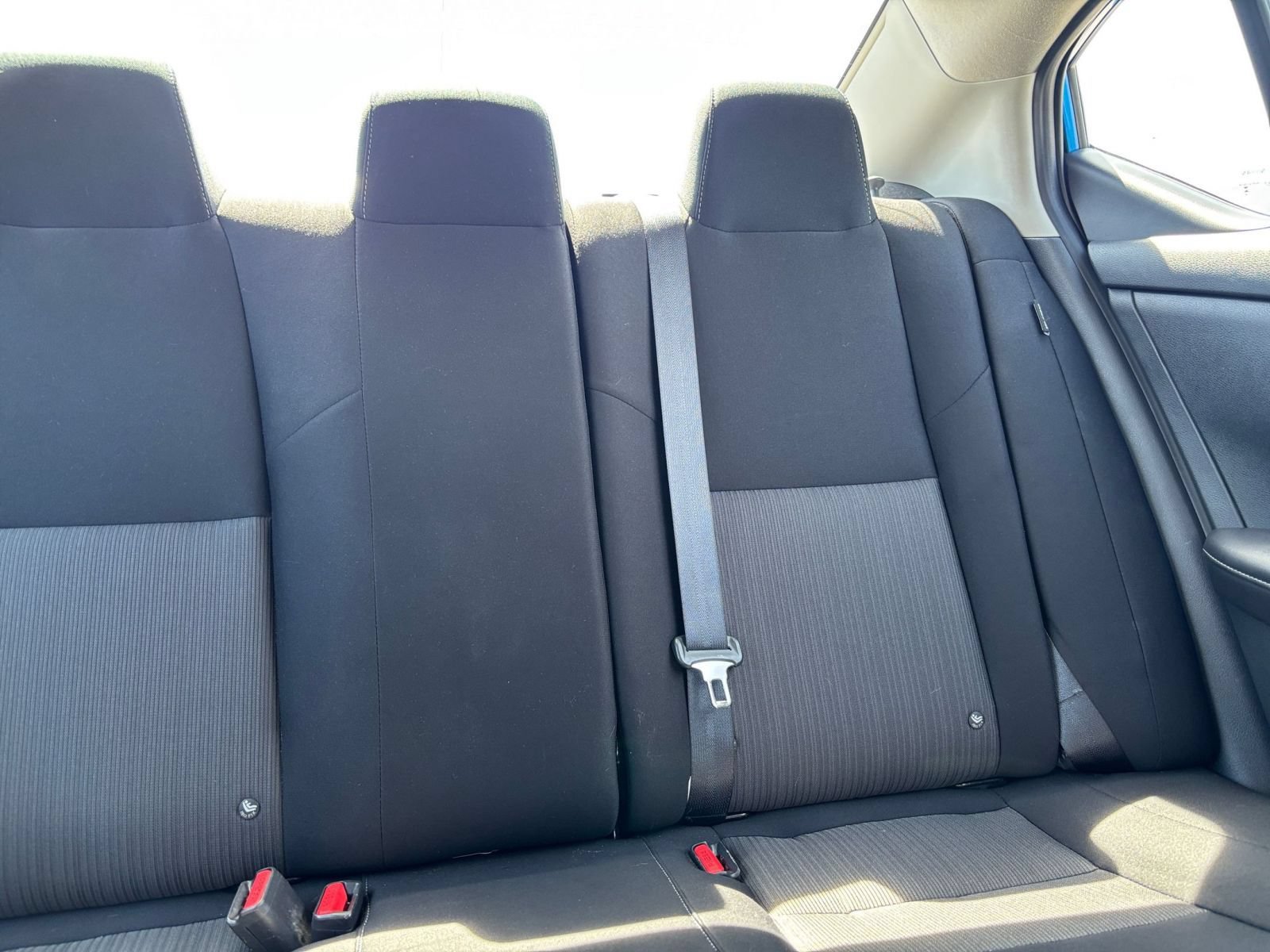 Used 2025 Nissan Sentra SV FWD image 35