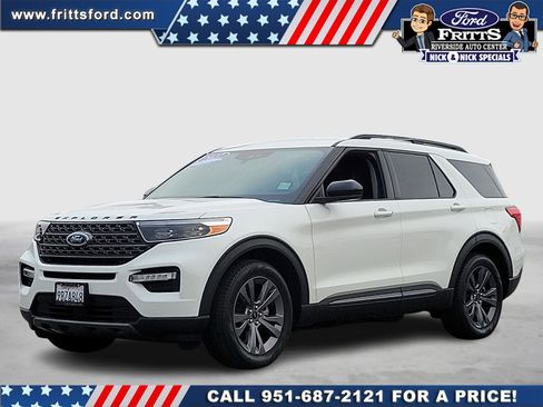 Certified 2022 Ford Explorer XLT w/ Equipment Group 202A image 1