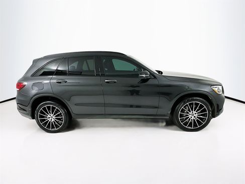 Used 2022 Mercedes-Benz GLC 300 image 9