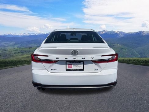 Used 2026 Toyota Camry SE FWD image 4