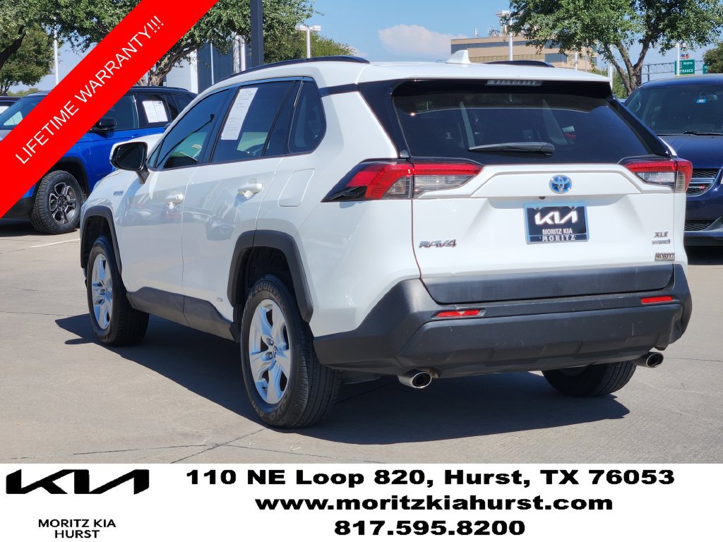 Used 2019 Toyota RAV4 XLE w/ Convenience Package AWD/4WD image 3