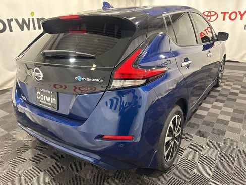 Used 2022 Nissan Leaf S image 8
