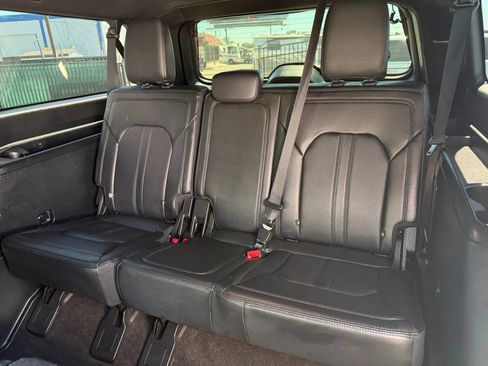 Used 2020 Ford Expedition Max Limited RWD image 19